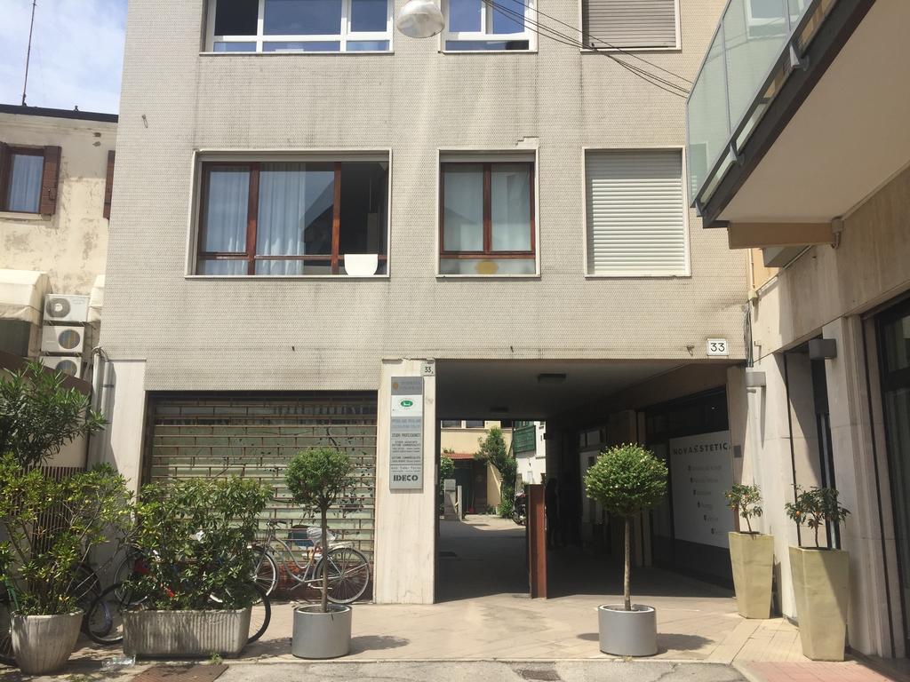メストレ レジデンツァ ジャコムッツィ Bed & Breakfast エクステリア 写真